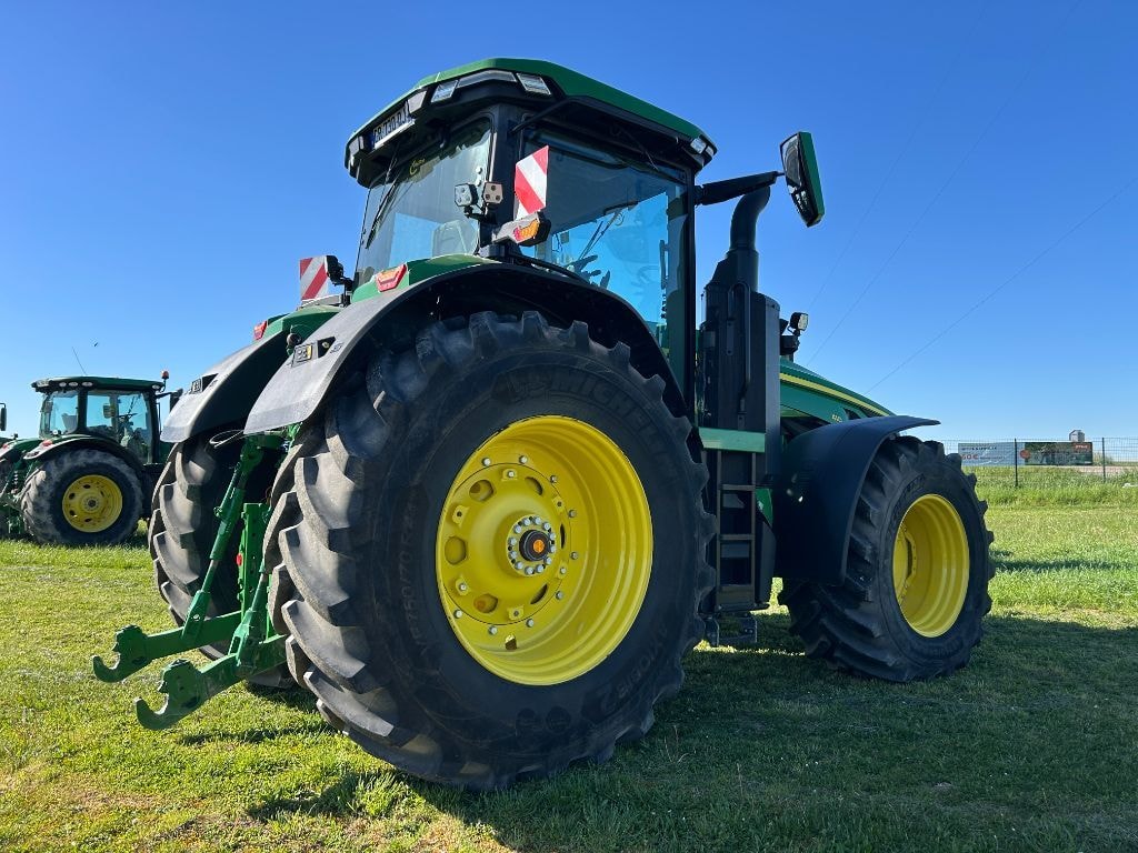 Tracteur JOHN DEERE 8R410 - photo slide 7