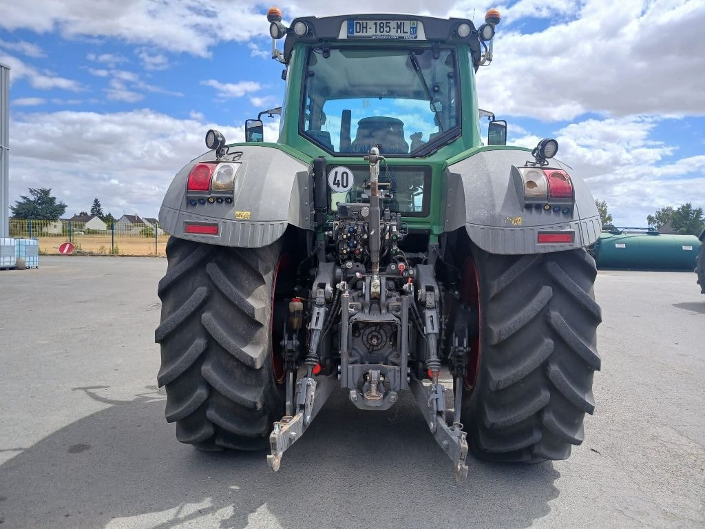 Tracteur FENDT 826 VARIO - photo slide 4