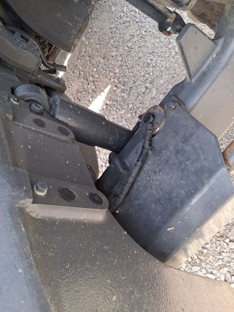 Tracteur chargeur VALTRA N 135A - photo slide 13