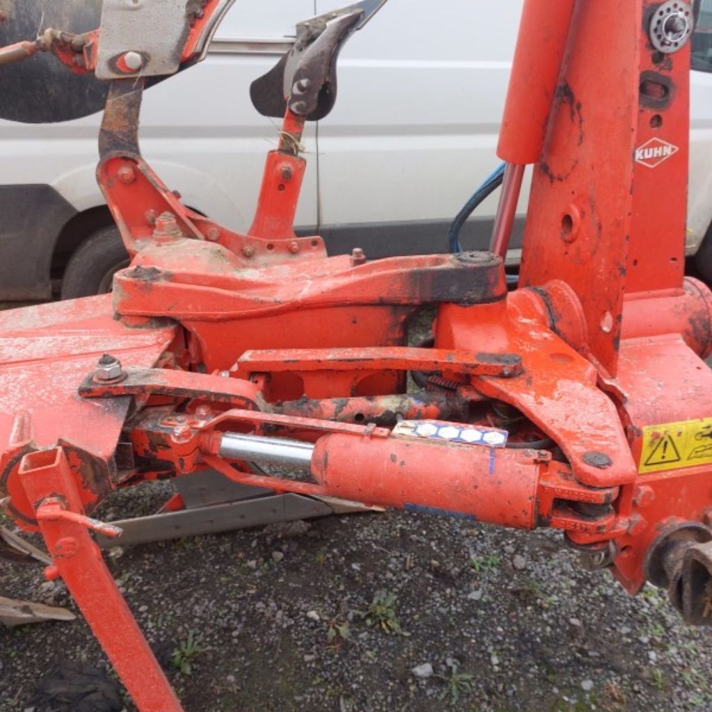 Charrue KUHN VARIMASTER 152 - photo slide 5