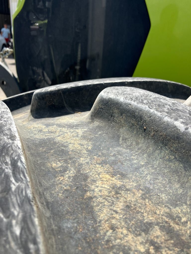 Tracteur CLAAS ARION 610 CIS+ - photo slide 28