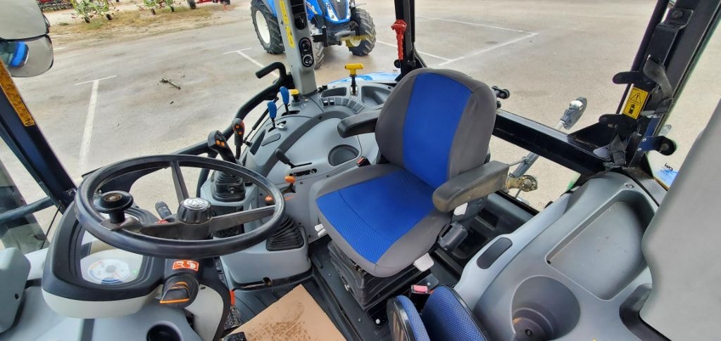 Tracteur chargeur NEW HOLLAND T5.85 dual cmd - photo slide 3