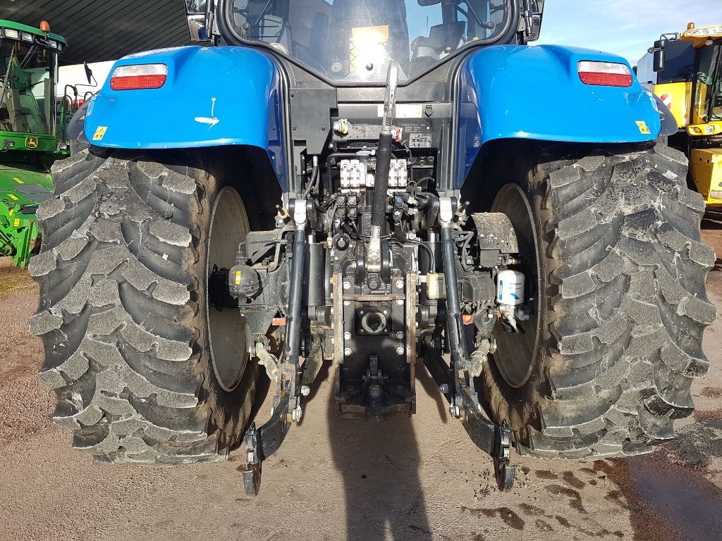 Tracteur NEW HOLLAND T7.270 AC - photo slide 28
