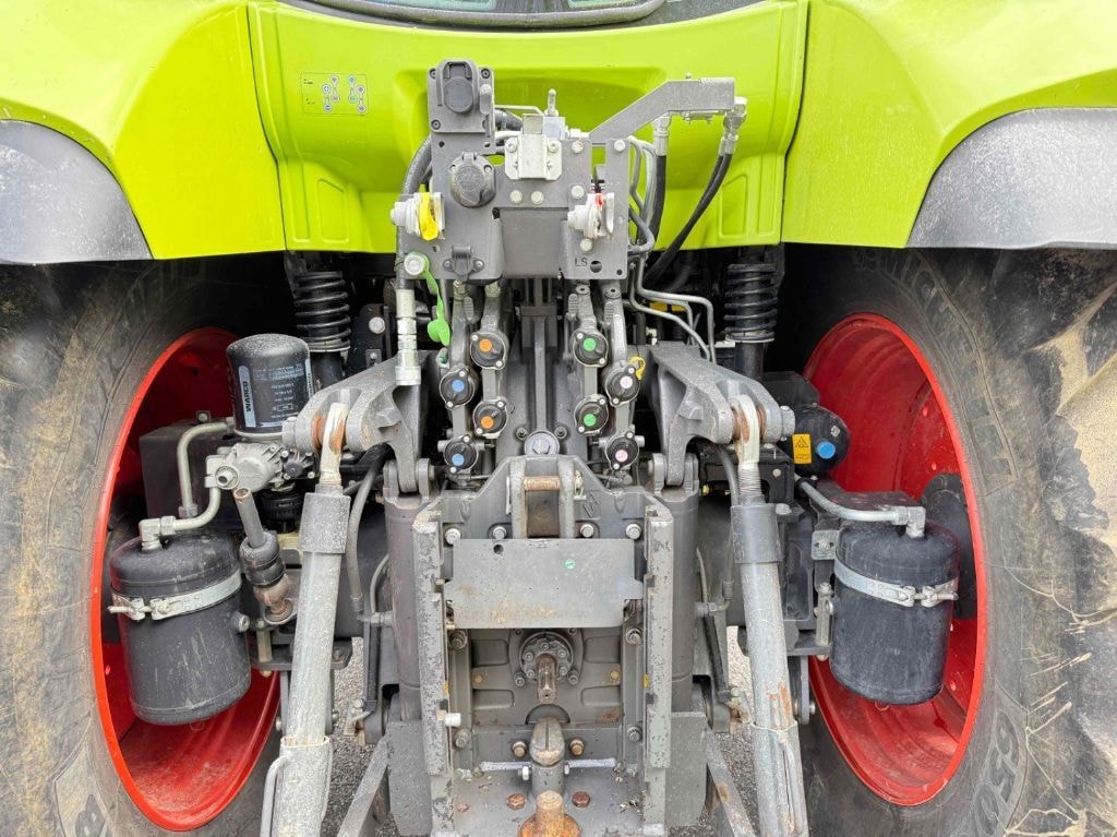 Tracteur CLAAS ARION 550 CIS T4F - photo slide 9