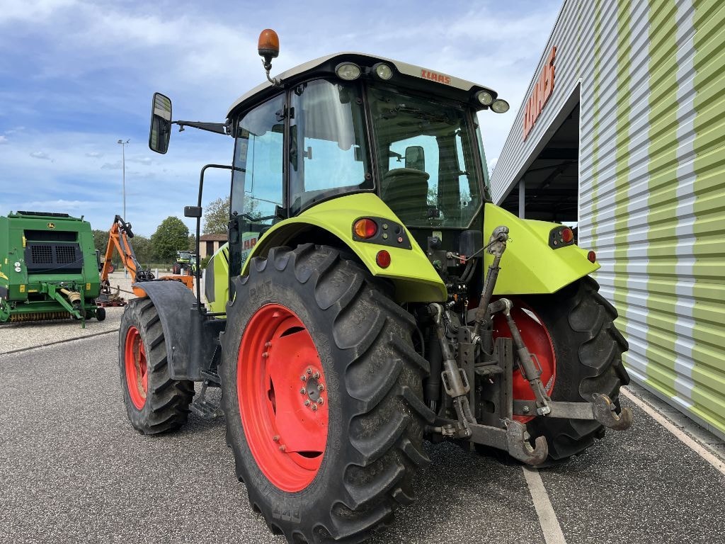 Tracteur CLAAS ARION 420  - photo slide 3