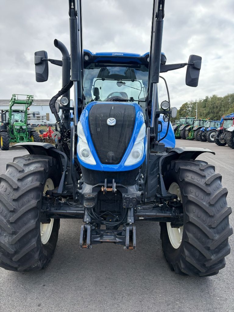 Tracteur chargeur NEW HOLLAND T6.160 - photo slide 8