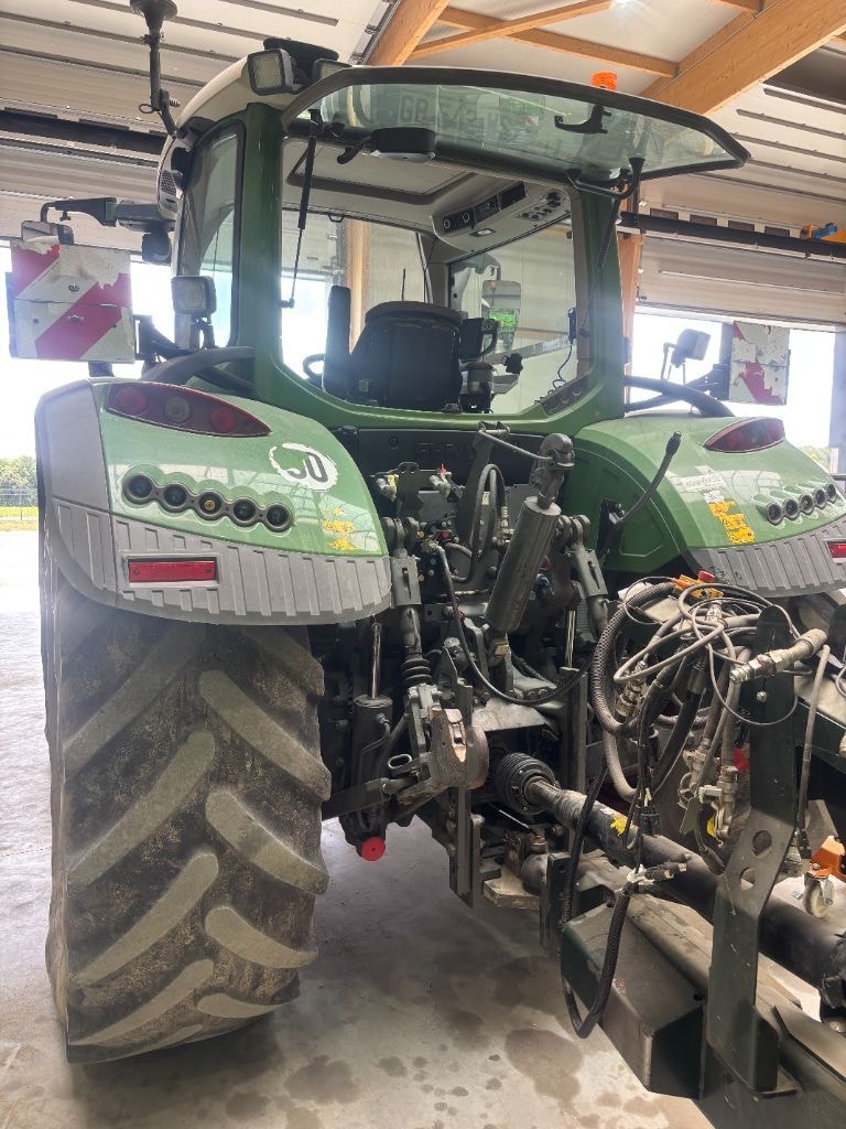 Tracteur FENDT 716 VARIO POWER - photo slide 6