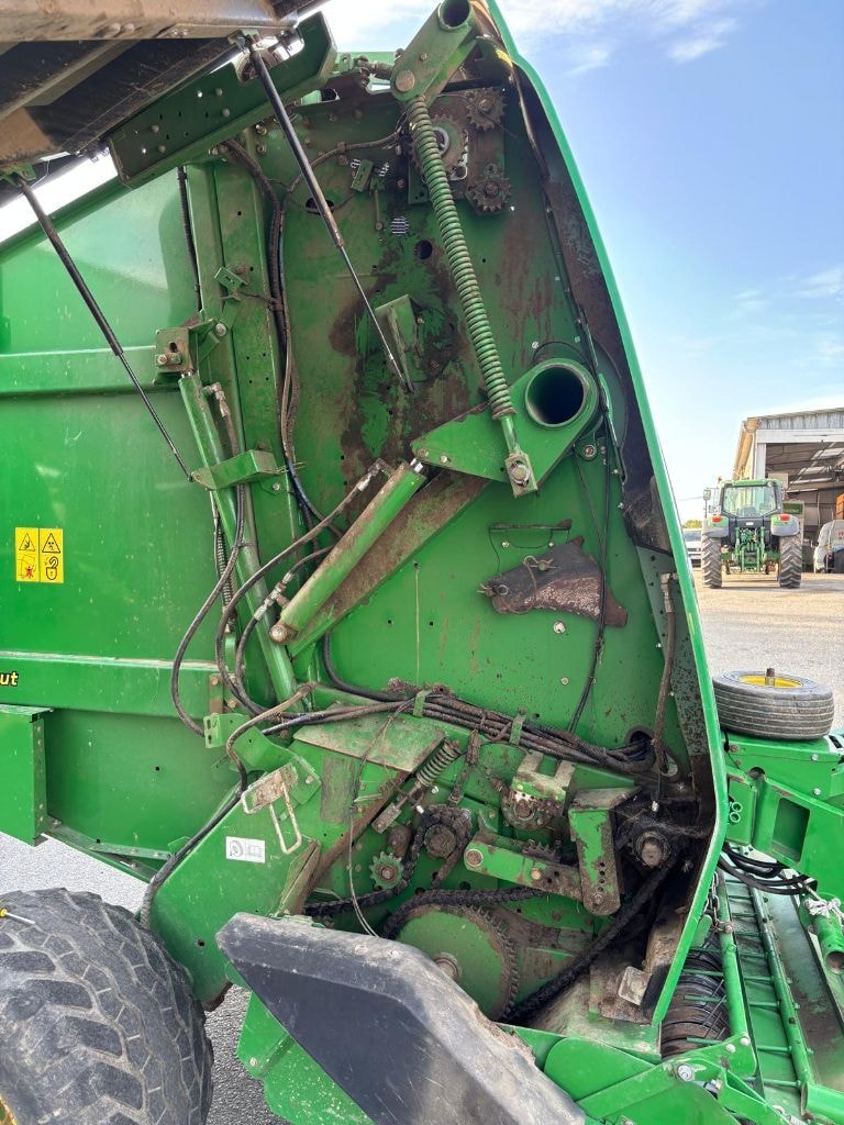 Presse balles rondes JOHN DEERE 864 MAXICUT 13 COUTEAUX - photo slide 12
