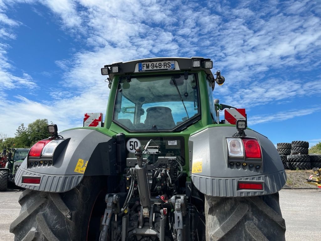 Tracteur FENDT 826 VARIO PROFI + - photo slide 7