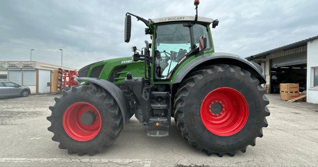 Tracteur FENDT 826 VARIO PROFI + - photo slide 4