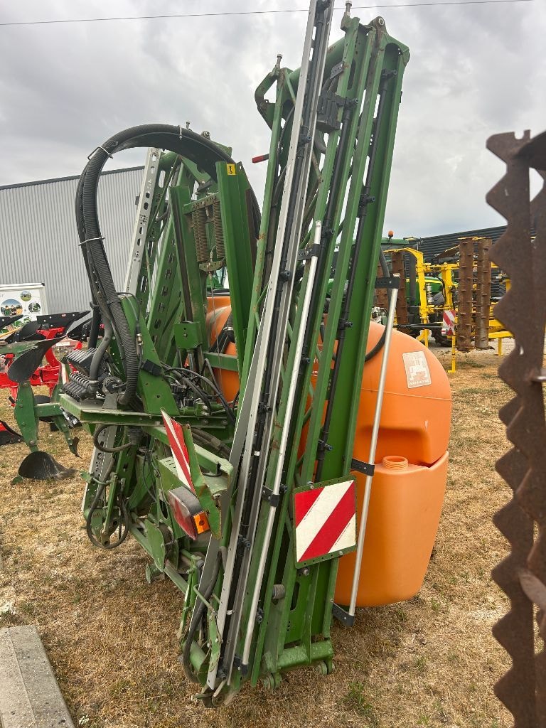 Pulverisateur AMAZONE UF 901 - photo slide 6