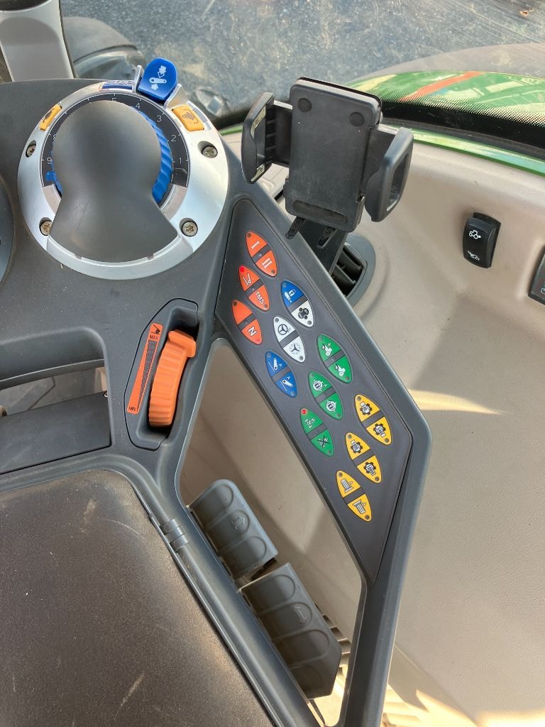 Tracteur chargeur FENDT 514 VARIO POWER - photo slide 16