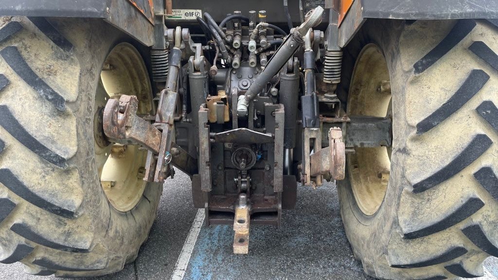 Tracteur RENAULT ARES 620 RZ - photo slide 8