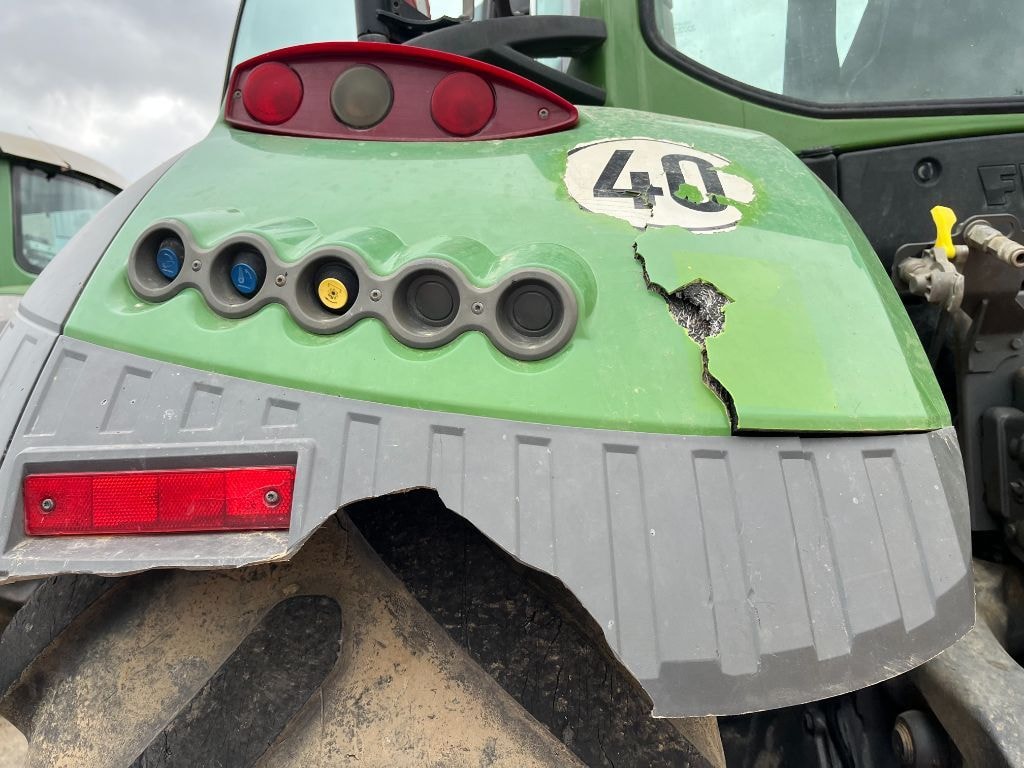 Tracteur FENDT 718 VARIO POWER + - photo slide 14