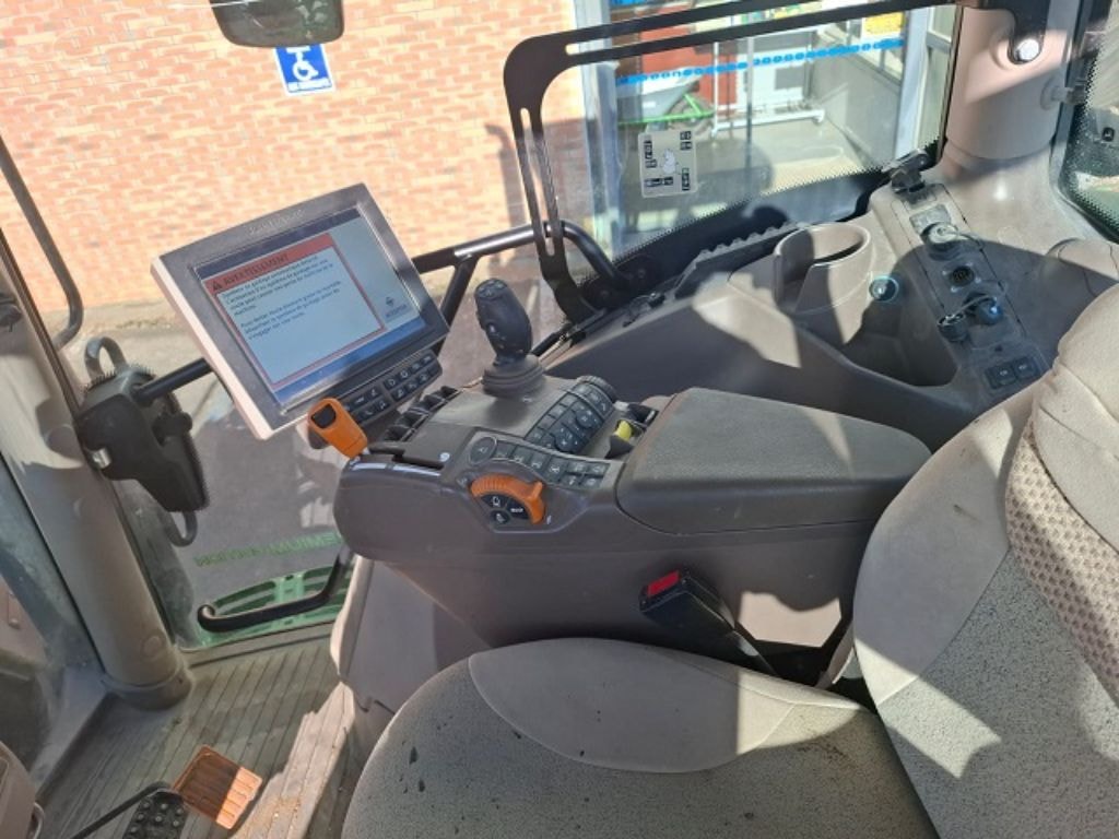 Tracteur JOHN DEERE 6130R - photo slide 6