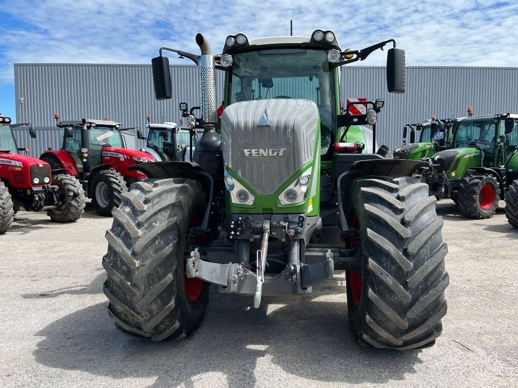 Tracteur FENDT 826 VARIO PROFI + - photo slide 3