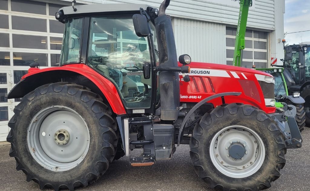 Tracteur MASSEY FERGUSON 6714S DYNA-6 EXCLUSIVE - photo slide 8