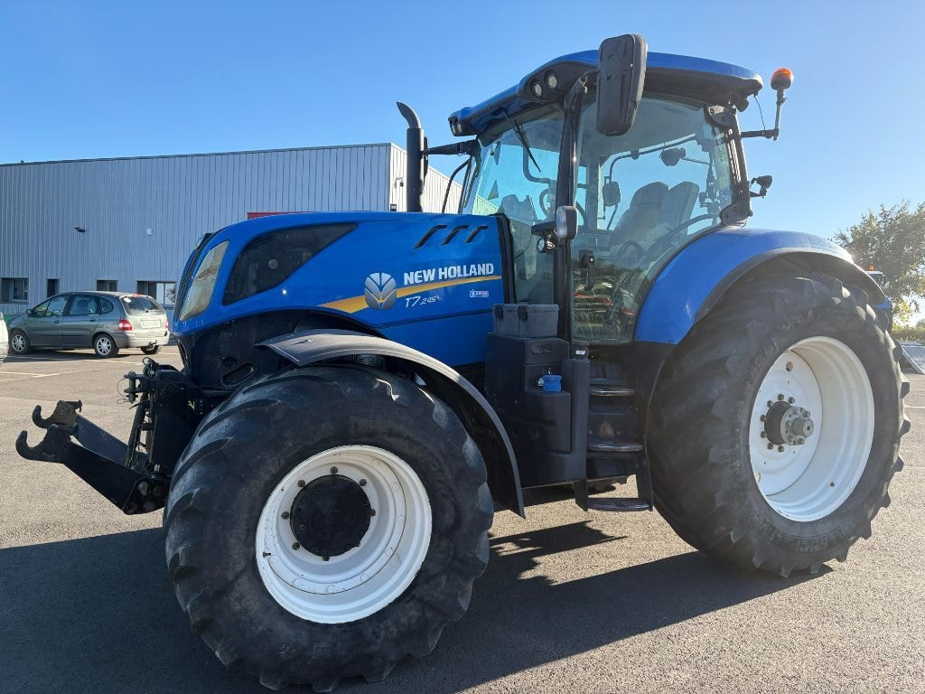Tracteur NEW HOLLAND T7.245 - photo slide 9