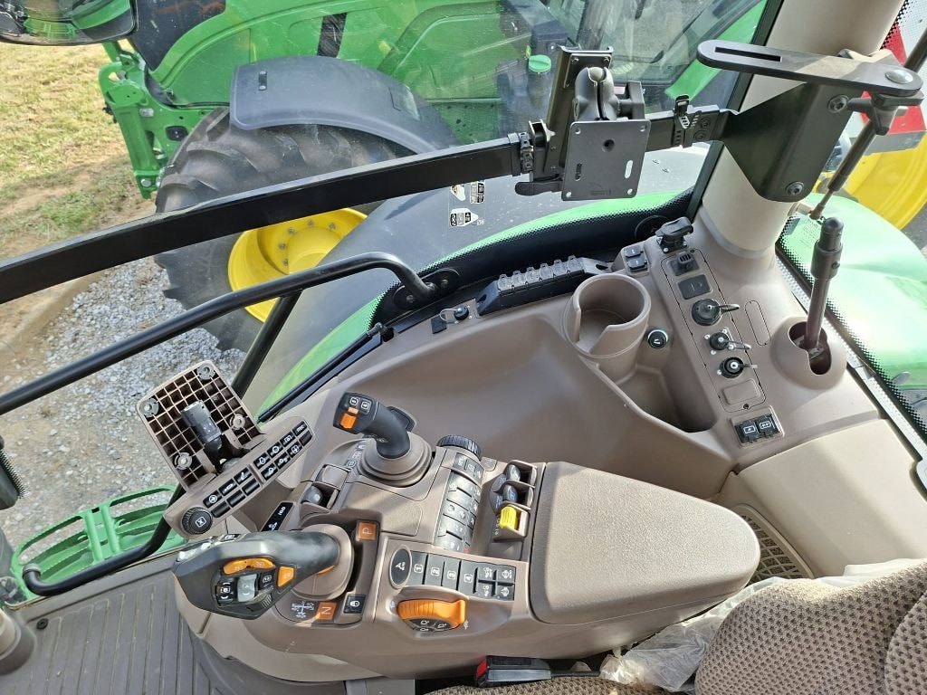Tracteur JOHN DEERE 6R 185 - photo slide 5
