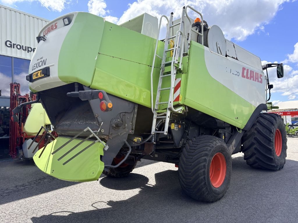 Moissonneuse CLAAS LEXION 550 2RM - photo slide 6