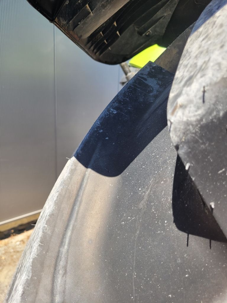 Tracteur CLAAS AXION 830 CMATIC CIS + - photo slide 20