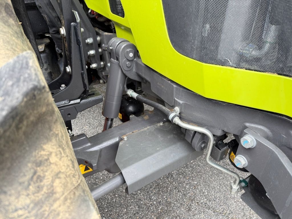Tracteur CLAAS ARION 530 HEXASHIFT - - photo slide 9