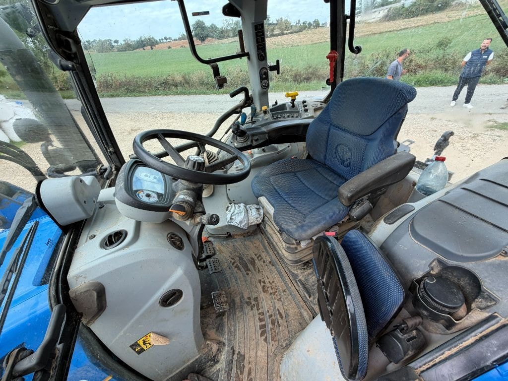 Tracteur chargeur NEW HOLLAND T5.100 - photo slide 12