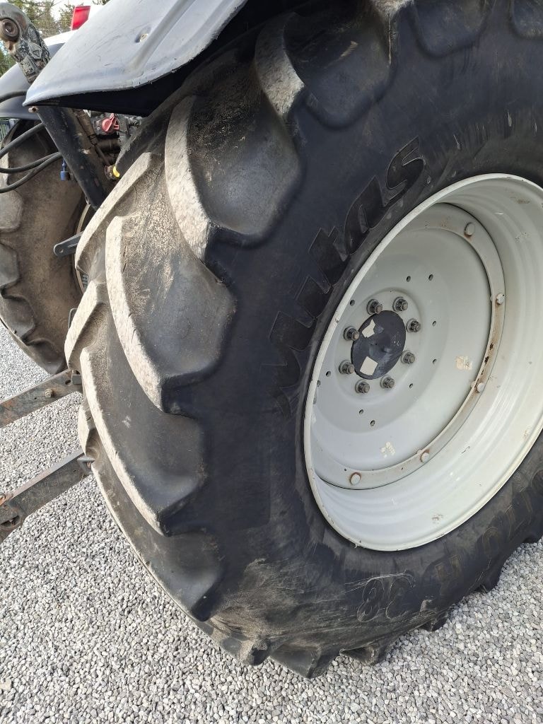 Tracteur VALTRA N154 Active  - photo slide 7