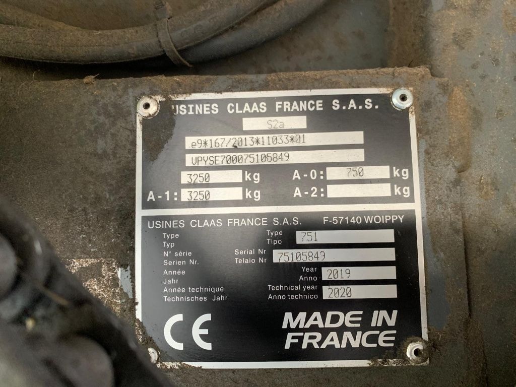 Presse balles rondes CLAAS VARIANT460 RF - photo slide 10
