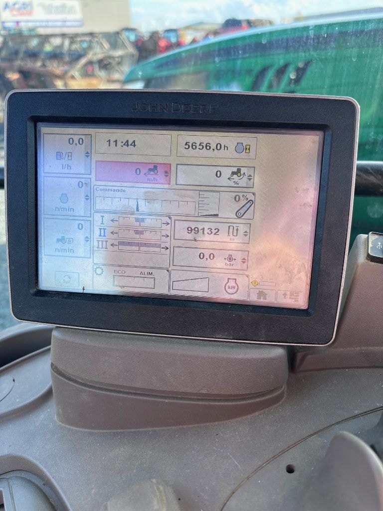 Tracteur JOHN DEERE 6 115 R - photo slide 10