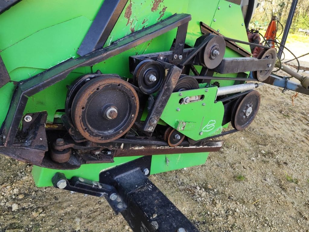 Moissonneuse DEUTZ FAHR C7206 TS - photo slide 19