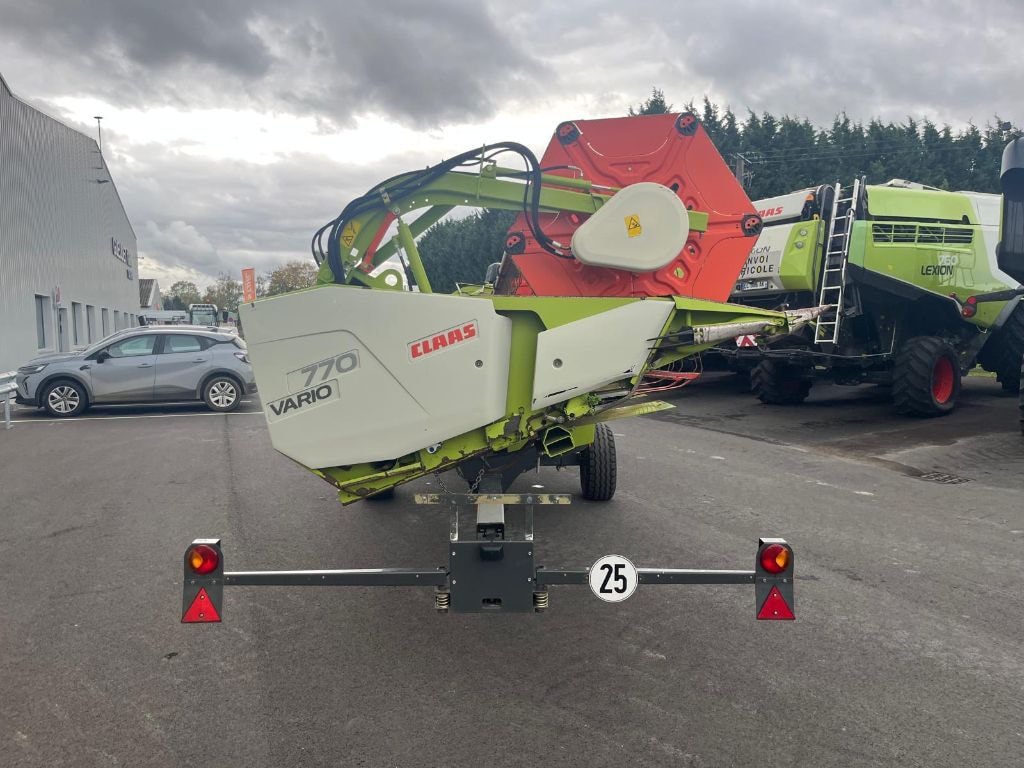 Moissonneuse CLAAS LEXION 750 - photo slide 21