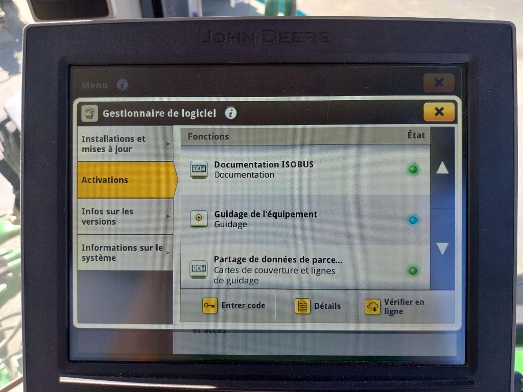 Tracteur JOHN DEERE 8R310 - photo slide 21