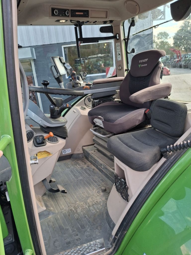 Tracteur FENDT 718 VARIO POWER + - photo slide 17