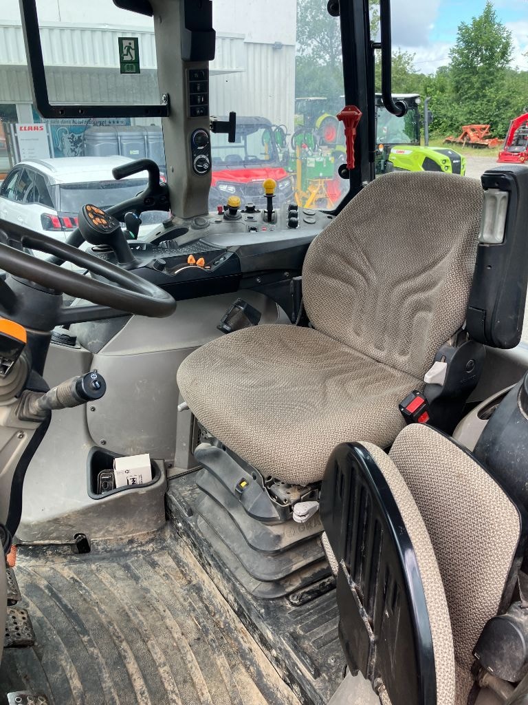 Tracteur CASE IH LUXXUM 110 - photo slide 10
