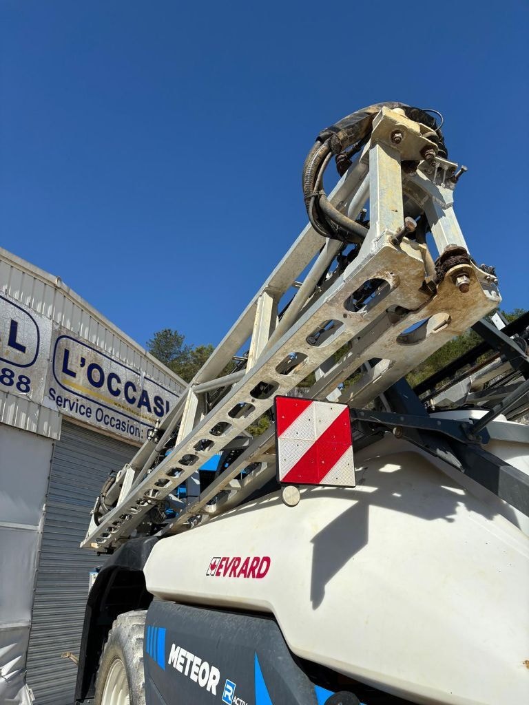 Pulverisateur EVRARD METEOR R Activ 4200 - photo slide 10