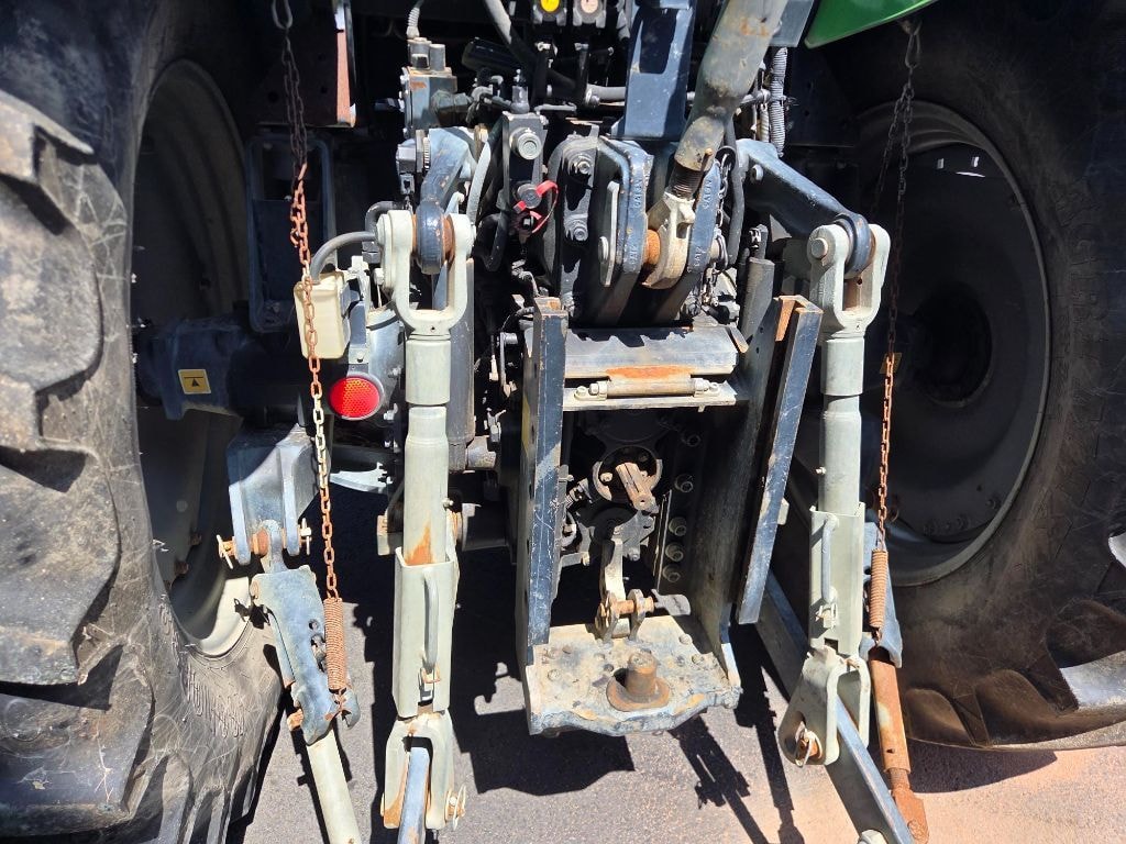 Tracteur chargeur DEUTZ FAHR 6120 TTV - photo slide 11