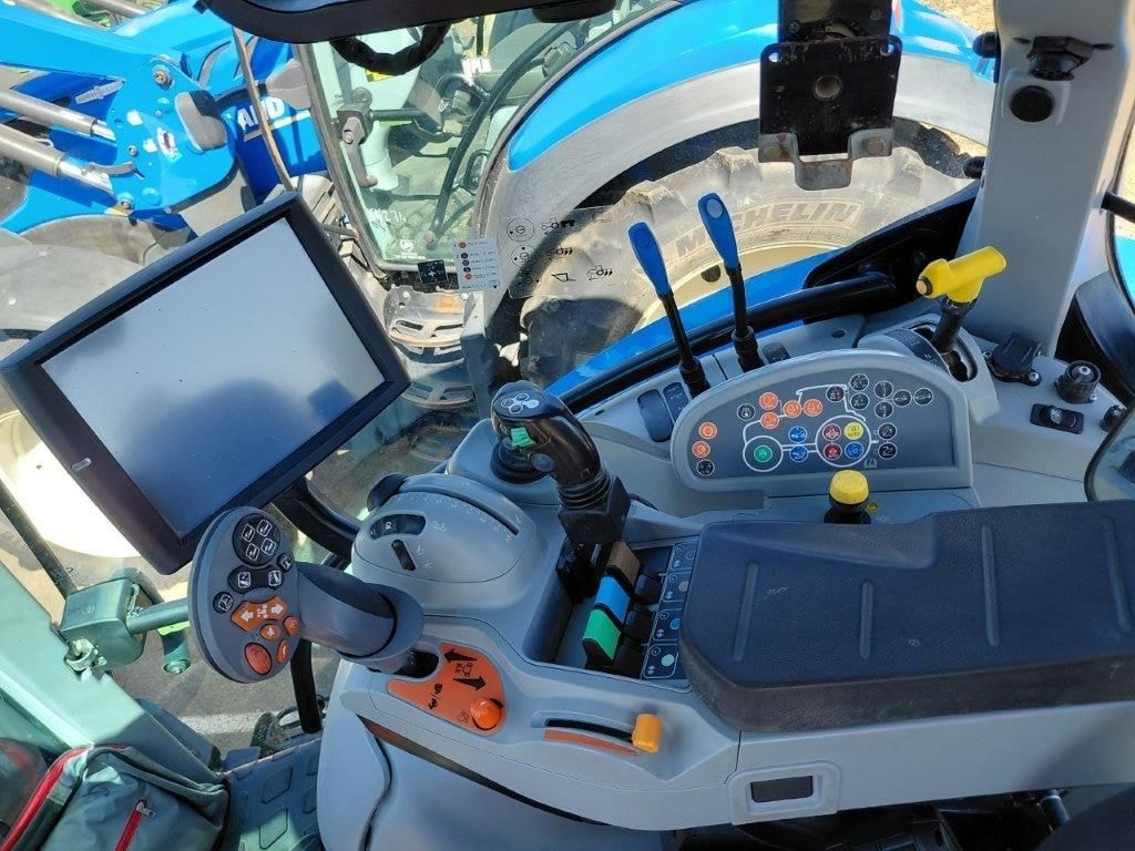 Tracteur chargeur NEW HOLLAND T5.110 - photo slide 8