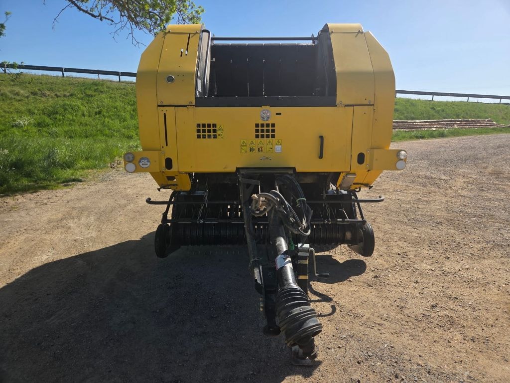 Presse balles rondes NEW HOLLAND BR7060 - photo slide 21