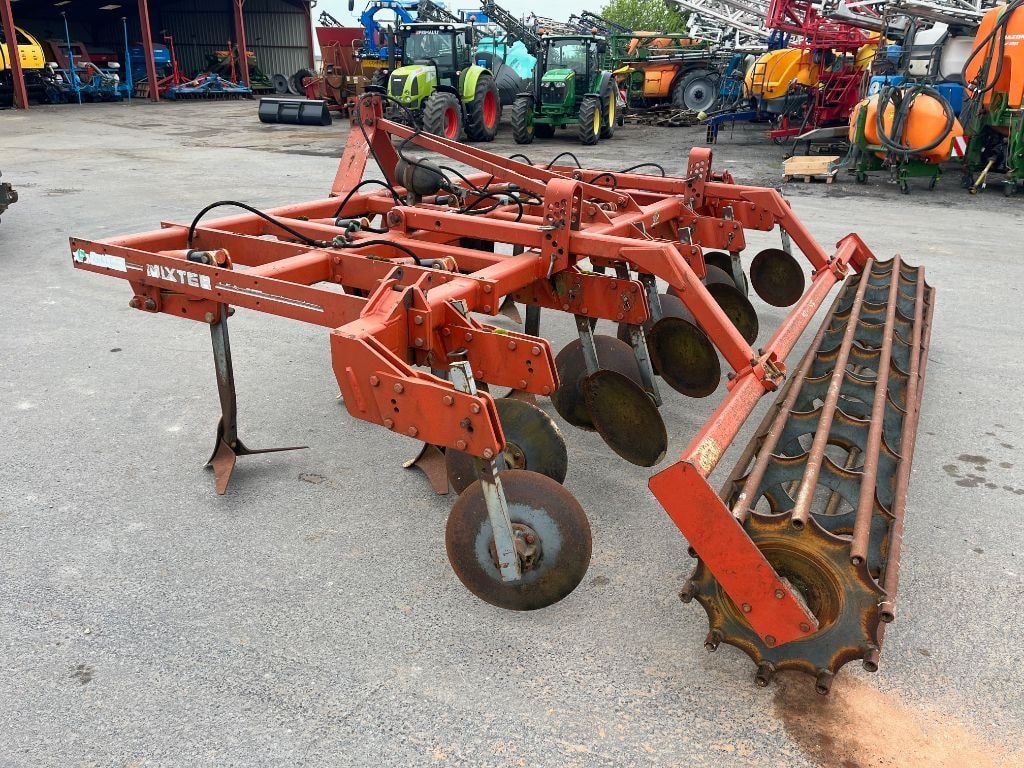 Dechaumeur KUHN Mixter - photo slide 4