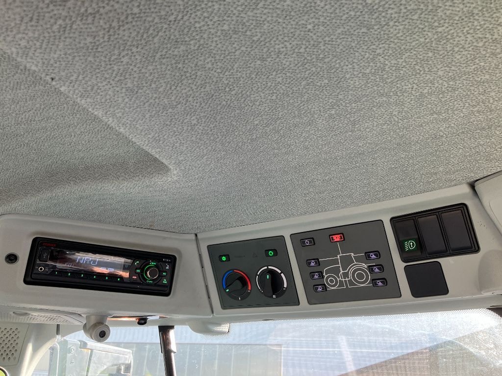 Tracteur CLAAS ARION 610 CIS+ - photo slide 13