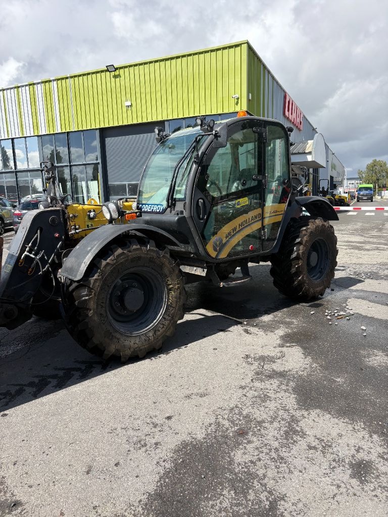 Telescopique NEW HOLLAND TH7.42 plus - photo slide 7
