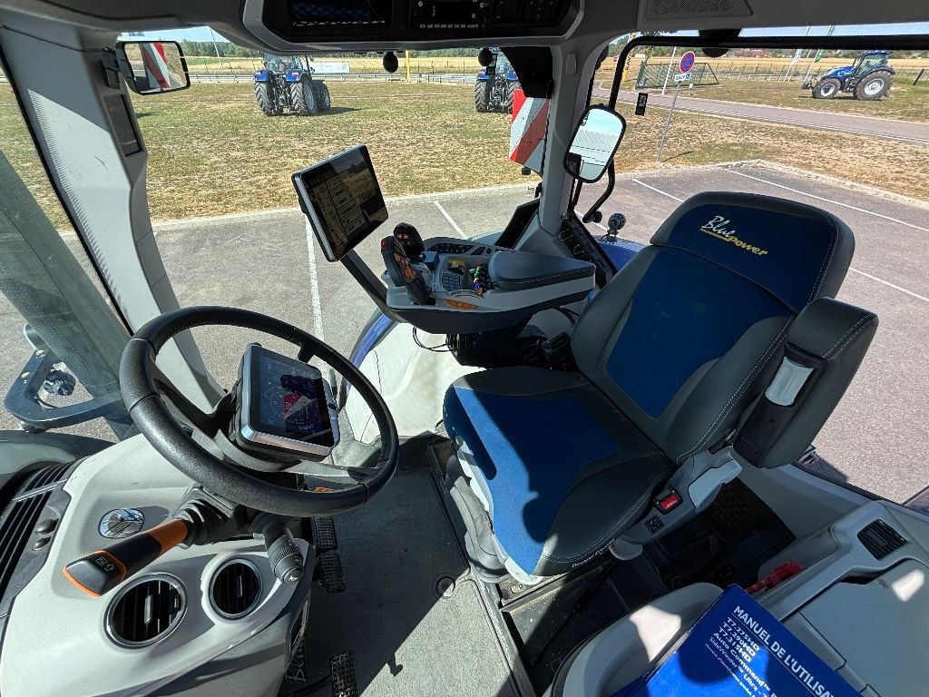 Tracteur NEW HOLLAND T7.275 HD PLMi - photo slide 10