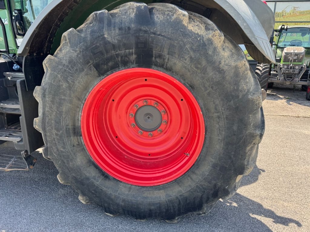 Tracteur FENDT 824 VARIO PROFI + - photo slide 15