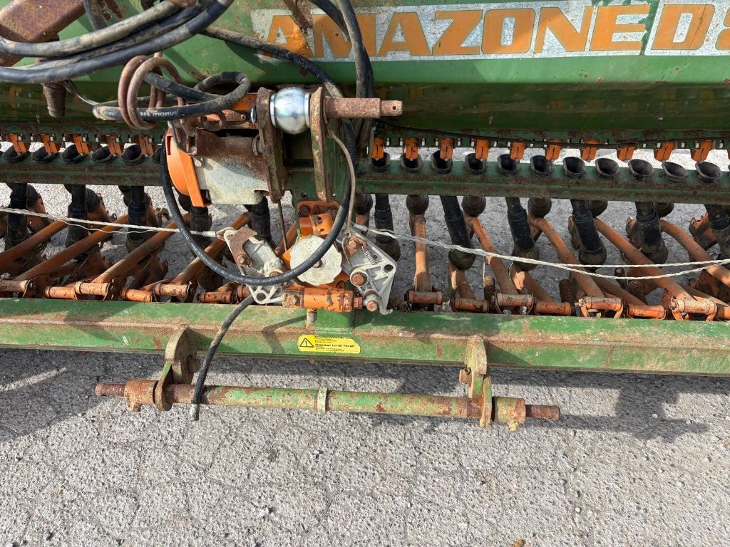 Semoir en ligne AMAZONE D8-30 Super - photo slide 9