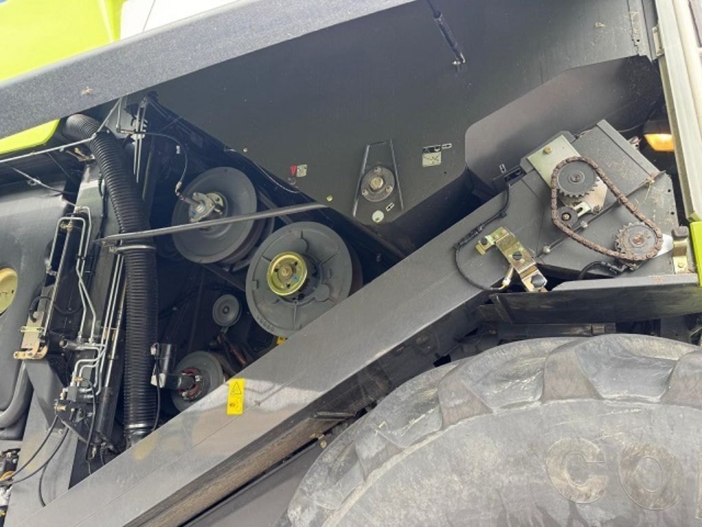 Moissonneuse CLAAS LEXION 740 - photo slide 10
