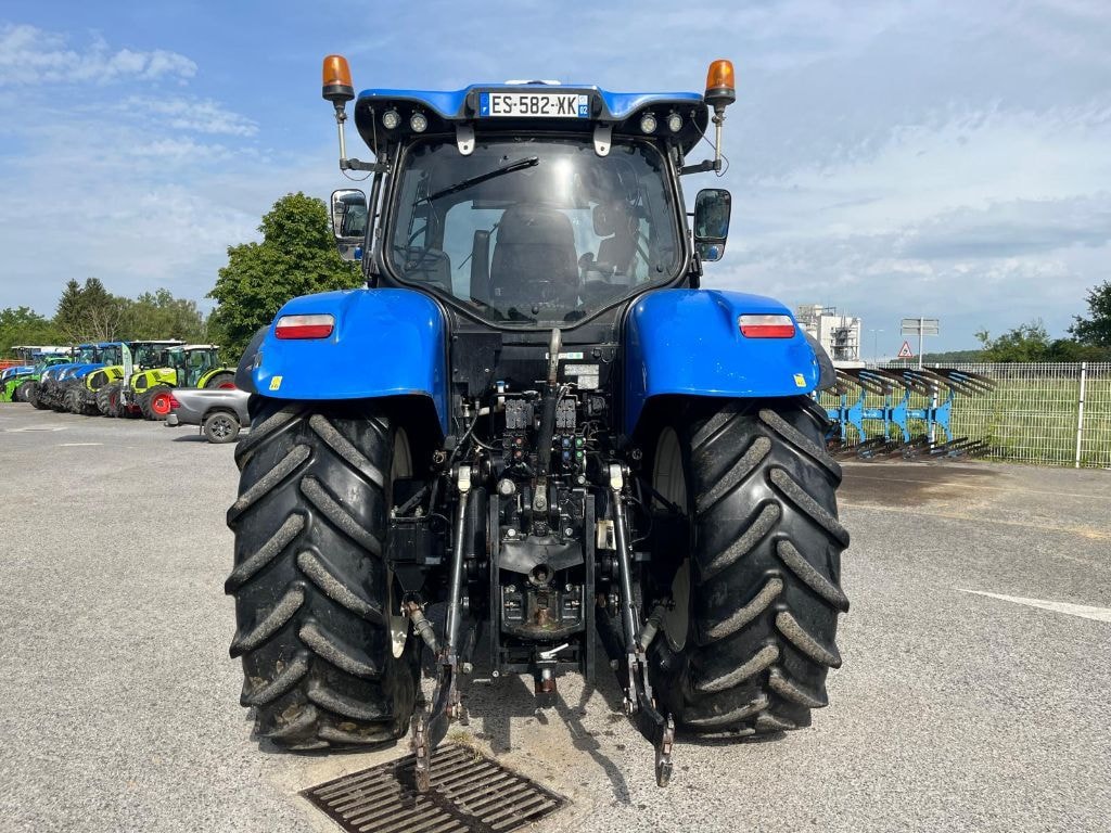 Tracteur NEW HOLLAND T7.230 - photo slide 6