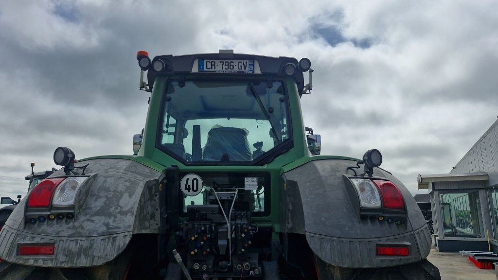 Tracteur FENDT 828 VARIO PROFI - photo slide 6