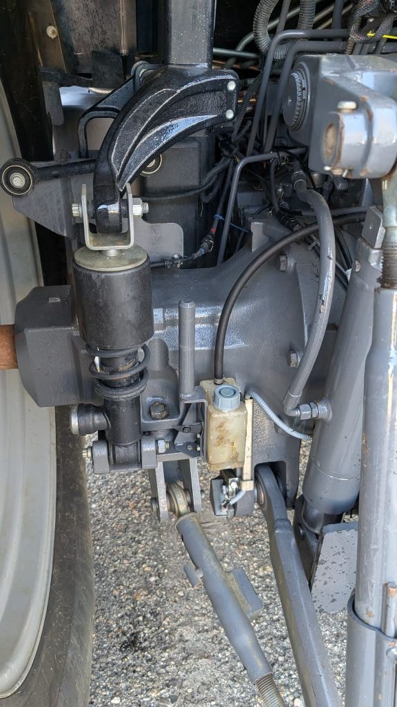 Tracteur MASSEY FERGUSON 7718S DYNA-6 EXCLUSIVE - photo slide 20