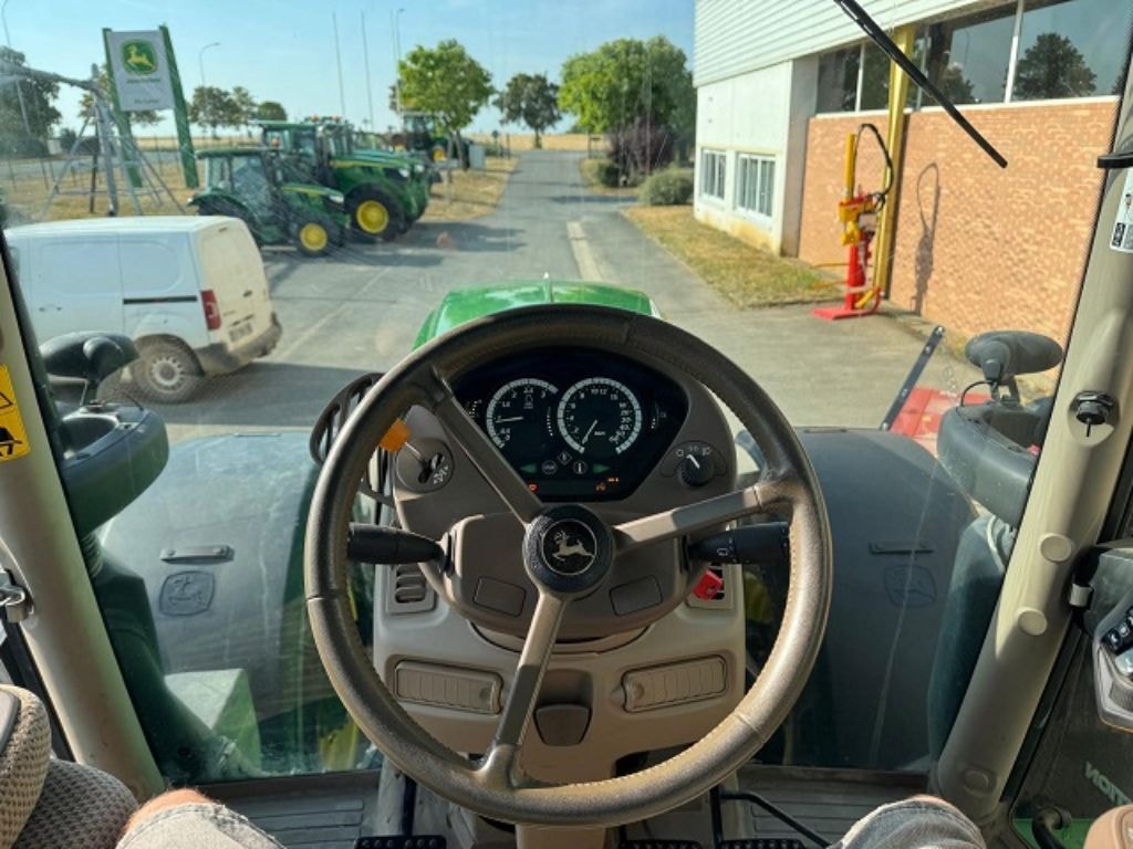 Tracteur JOHN DEERE 6250R - photo slide 11